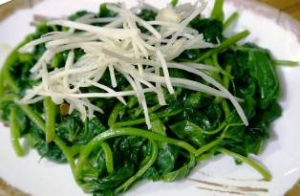 輕食地瓜葉料理食譜-健康汆燙地瓜葉料理:地瓜葉含維生素A有護眼強化視力的功效!